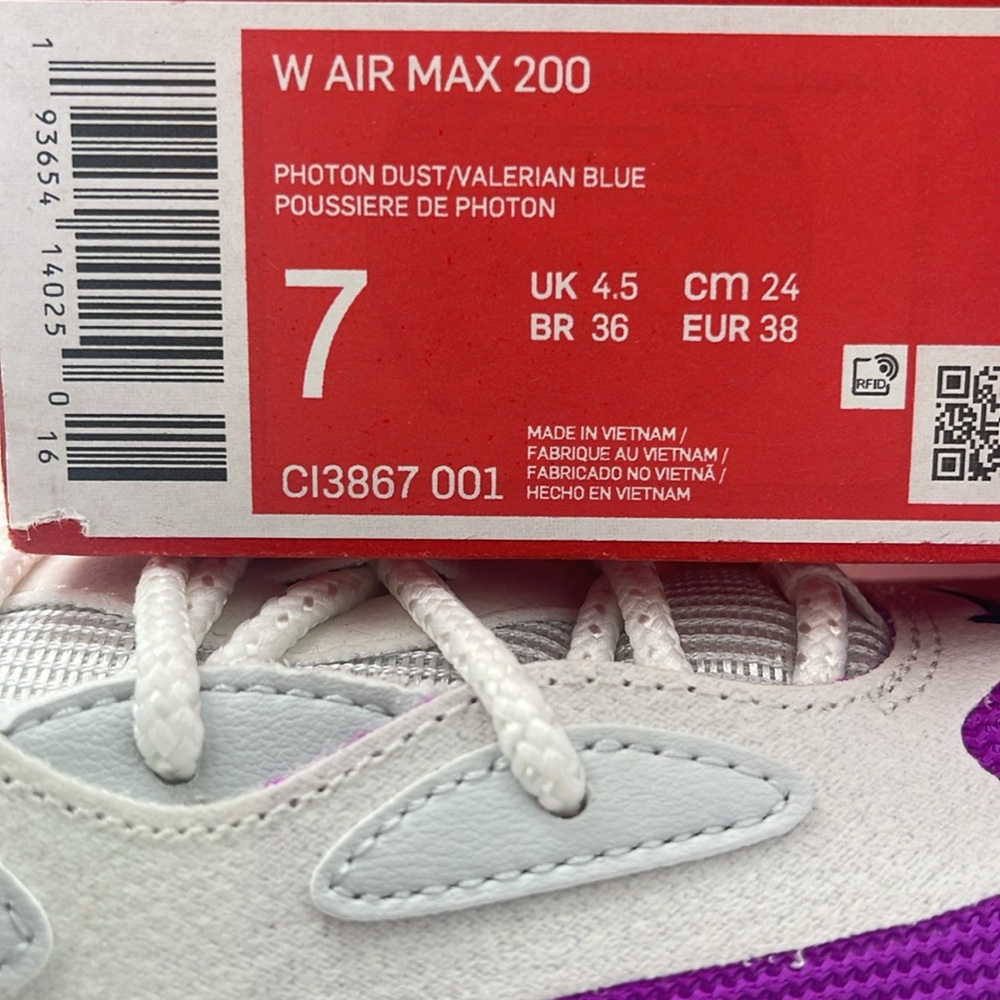 Nike WMNS White and Pink Sneakers AIR MAX 200
PHOTON DUST/VALERIAN BLUE - Picture 16 of 16